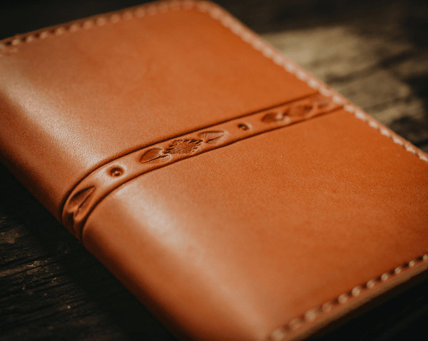 Upright Bi-Fold Wallet